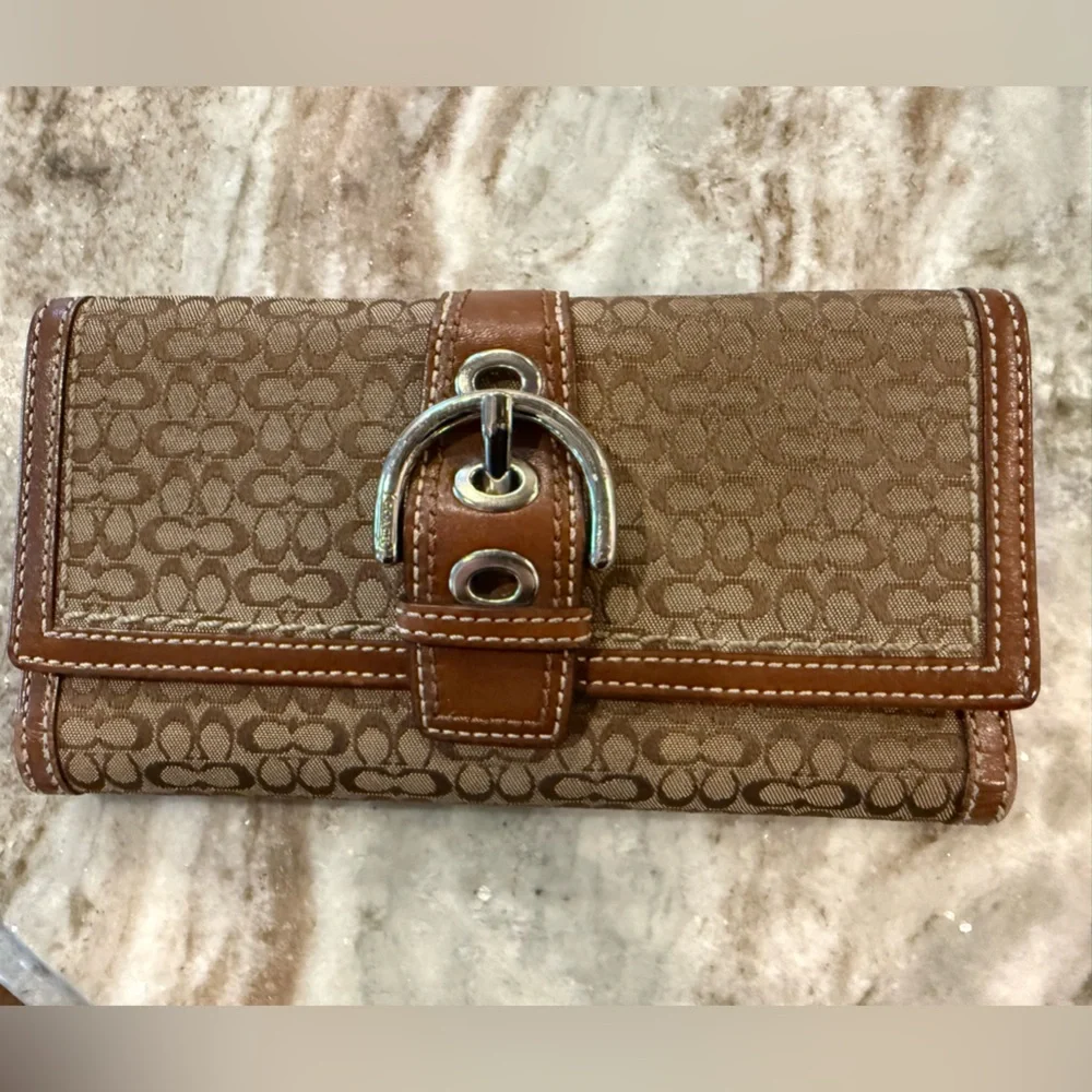 Coach Vintage Y2K Brown and Tan Signature mini C Wallet EXCELLENT condition